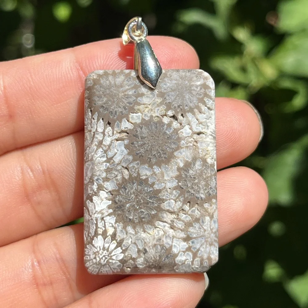 Sterling silver 925 stamped grey rectangular fossilized coral pendant‎ 0918